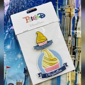 Disney Parks Dole Whip Patch and Pin